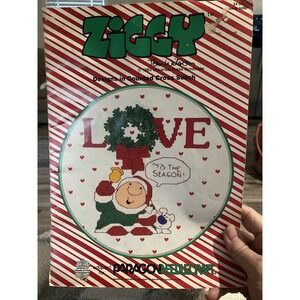 Vintage 1983 Ziggy Christmas Cross Stitch Tom Wilson Paragon Needlecraft Book